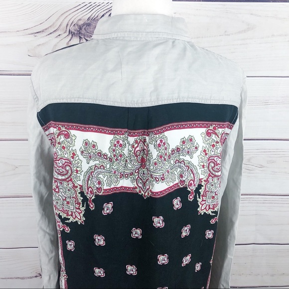 Emberley Scarf Print Button Down Shirt Size Small - Picture 7 of 8